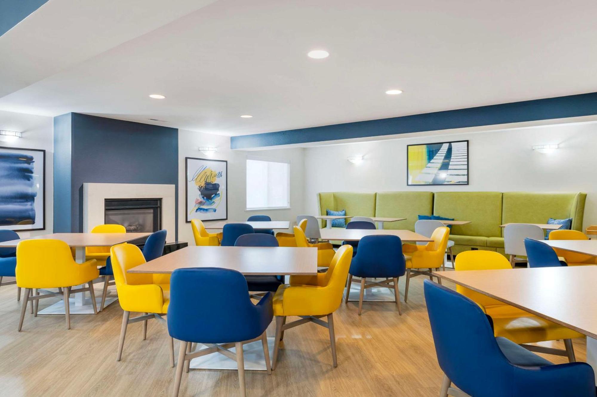 Comfort Inn Edinburgh - Columbus Eksteriør bilde